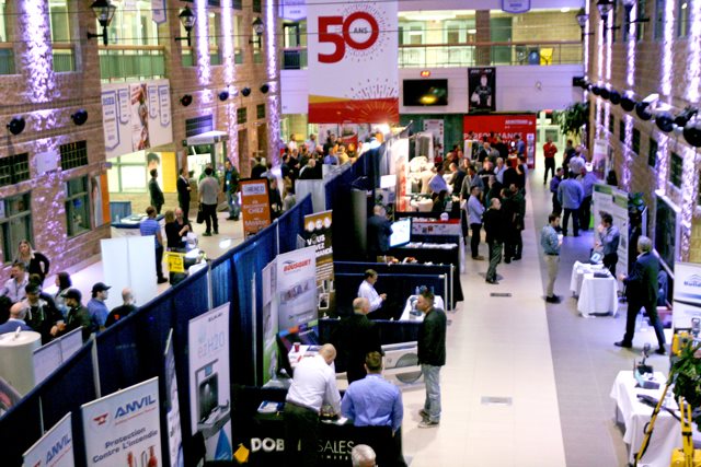 Kiosques à l'exposition ASPE Québec au campus de Charlesbourg