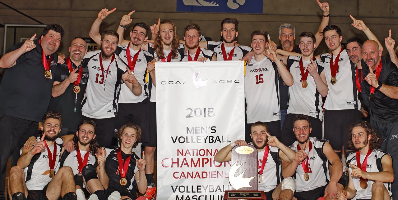 Équipe de volleyball des Titans division 1 championnat canadien