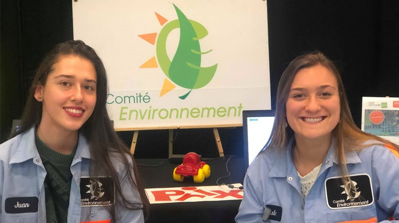 Nikita Baker et Mélodie Bergeron, membres du comité environnement