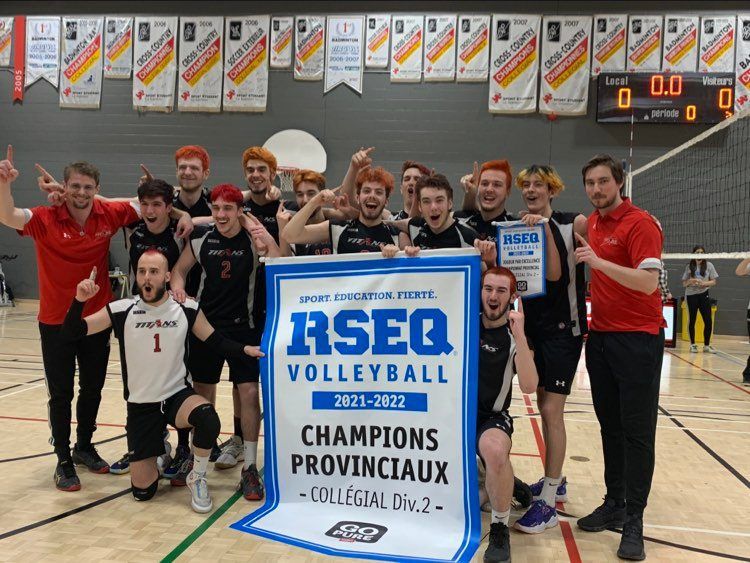 Équipe de volleyball masculin division 2 des Titans du Cégep Limoilou